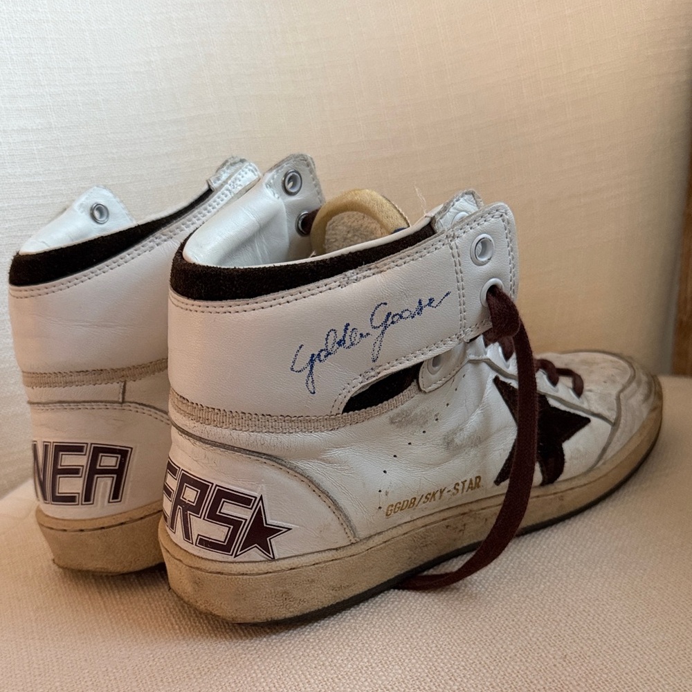 Women’s Sky-Star in white nappa leather with chocolate suede star